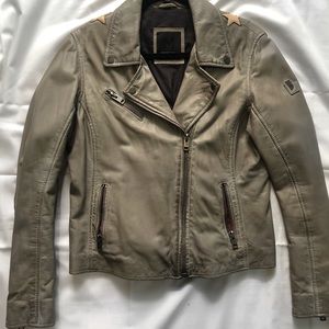 Mauritius star leather jack